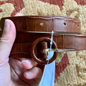 Sezane NWOT brown Maud Leather textured Belt with Round Buckle